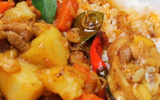 Cơm Cà Ri Thịt Gà