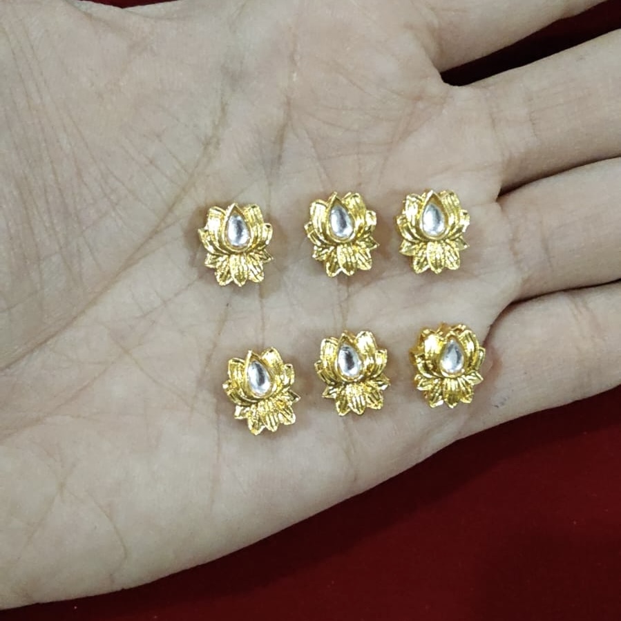 Single diamond Lotus pendent White pack of 6