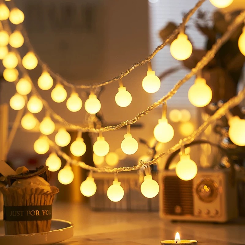 LED-Lichterkette mit Sternen für Innen- und Außenbereich