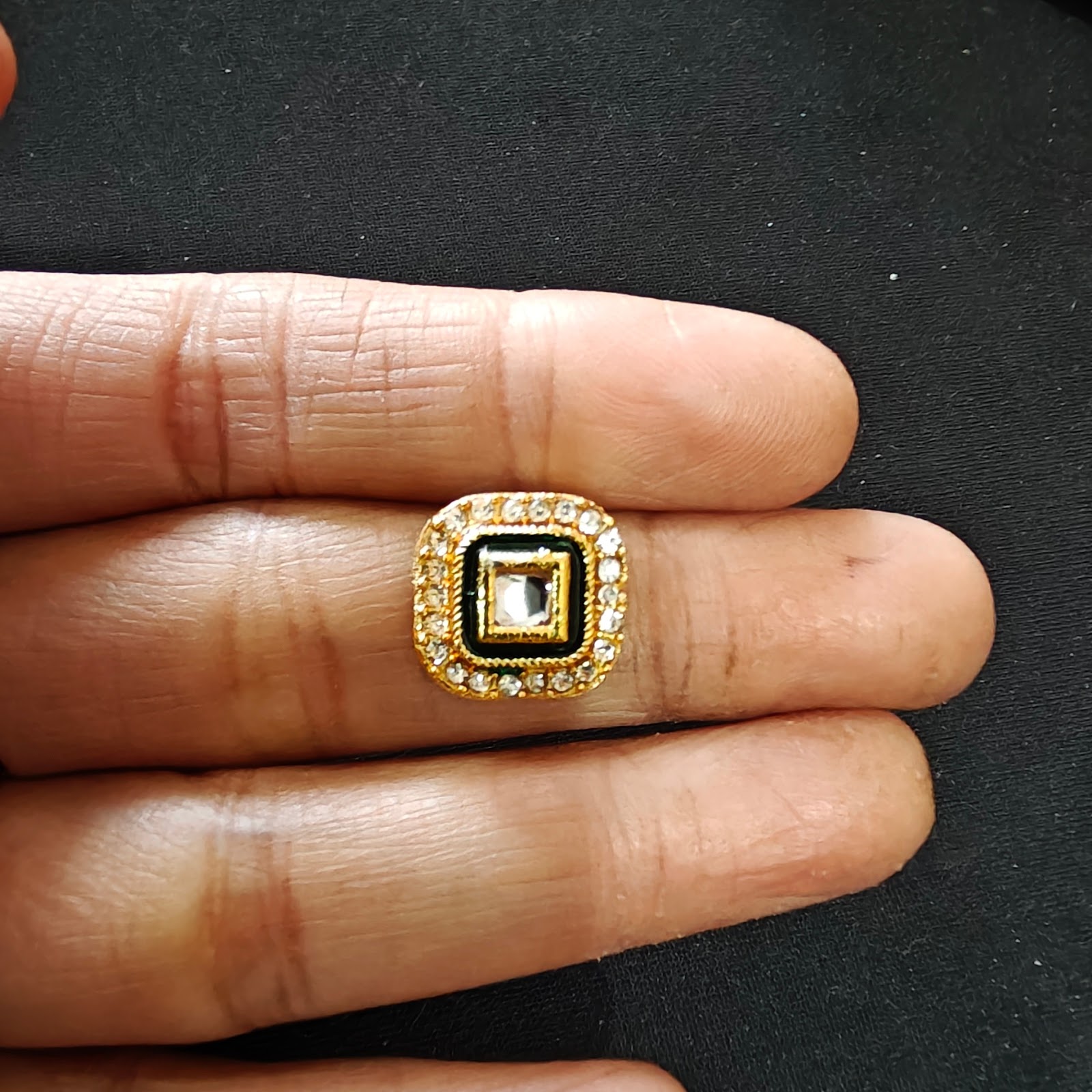 R28-Square Green Meena 1 (Pack Of 3)