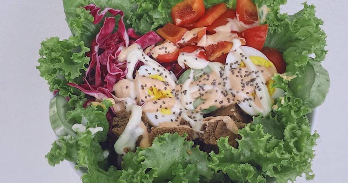 Salad bánh mì đen 🥗
