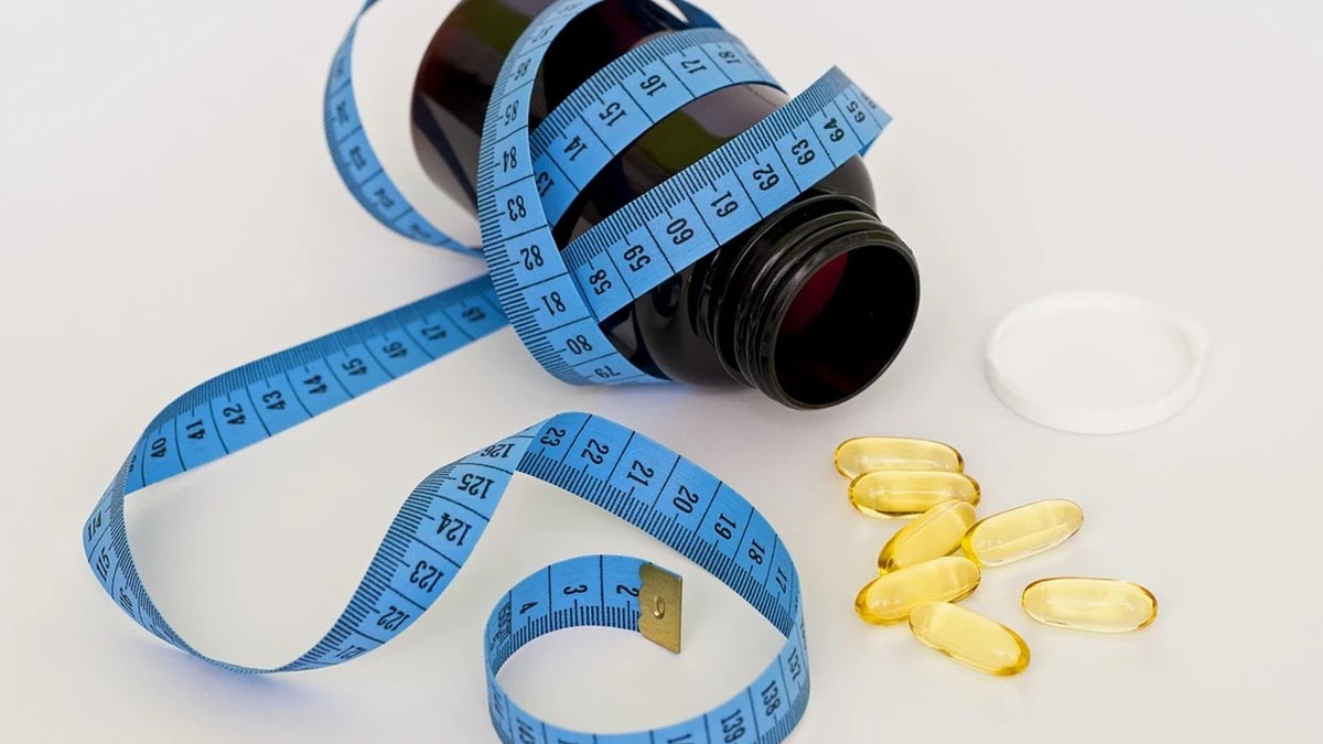 다이어트 중 흔히 하는 영양제 선택 조건과 복용 시기 기준