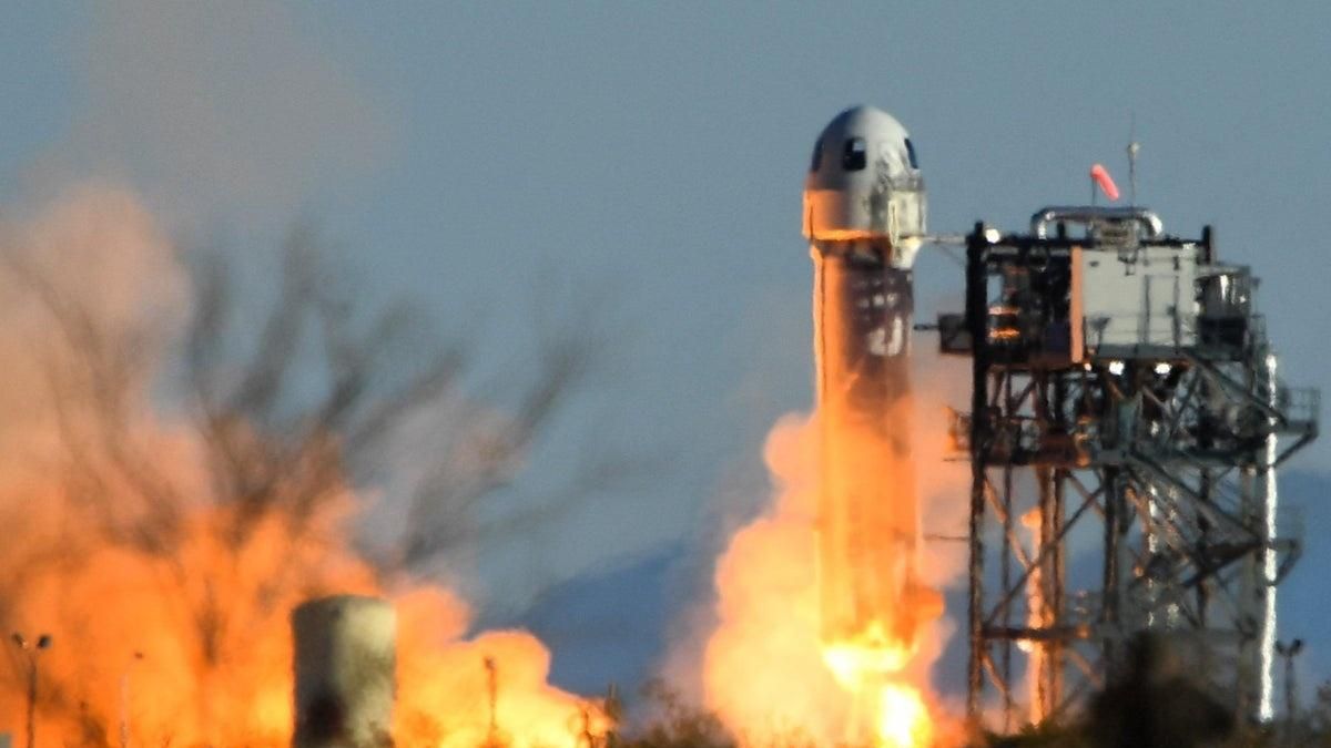 Tên lửa của Blue Origin nổ tung ngay trên bệ phóng - Tạp chí Tri thức
