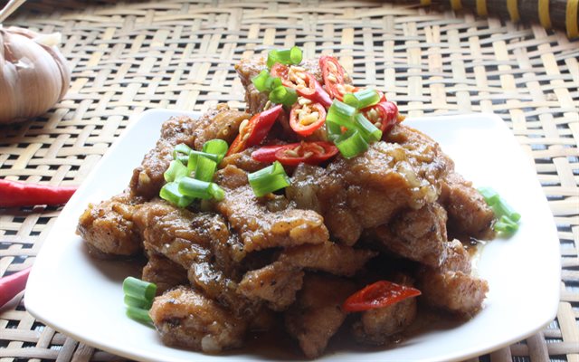 Thịt Nạc Kho Tiêu
