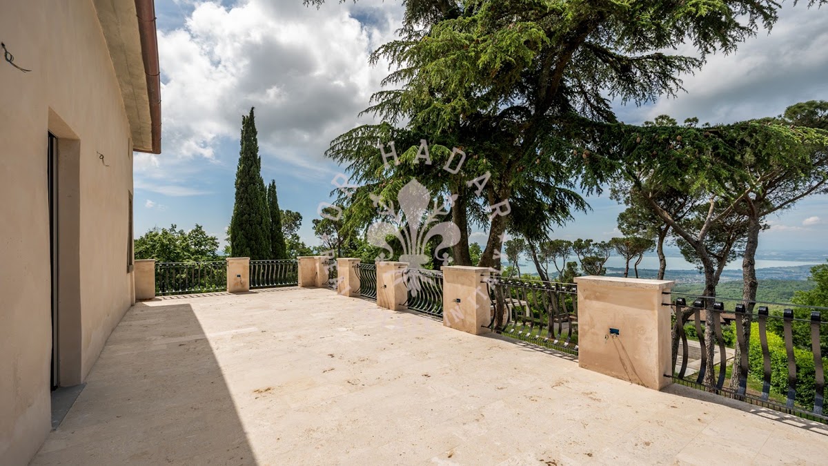 אחוזת טרסימנו לקסוס (Tenuta Trasimeno Lux) — 12