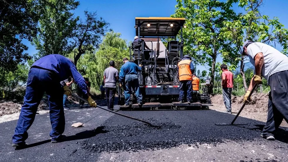 Vialidad terminó el asfalto de un kilómetro de la calle El Moro en San Rafael