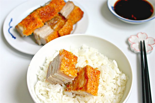 Thịt Heo Quay Giòn Bì Tại Nhà