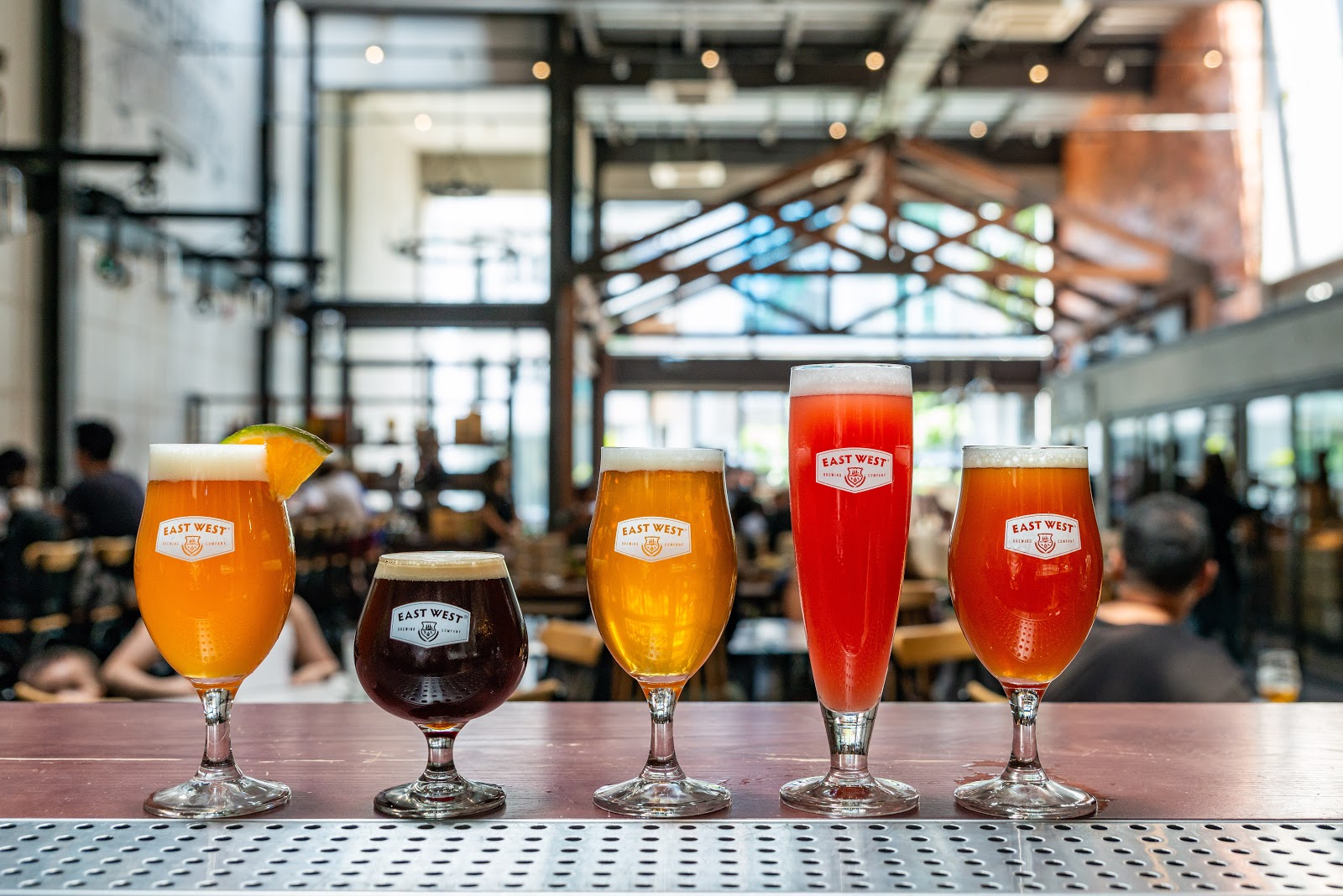 Bia Craft East West Brewing