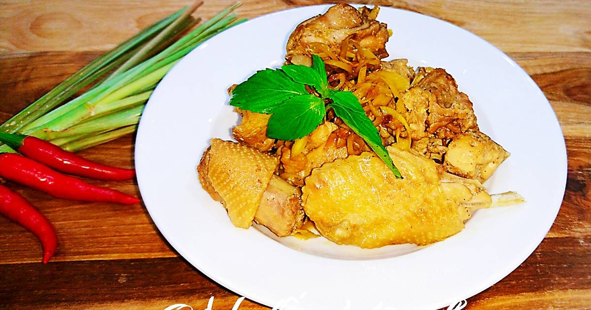 Gà ta kho sả