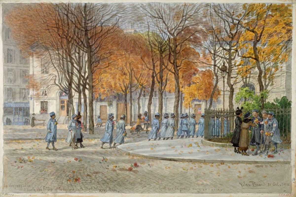 Le dispensaire lécole des filles et le square de la Mairie 1916