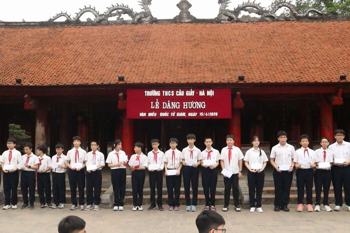 Vinh danh học sinh xuất sắc, lan tỏa truyền thống hiếu học - Đài Phát thanh và truyền hình Hà Nội