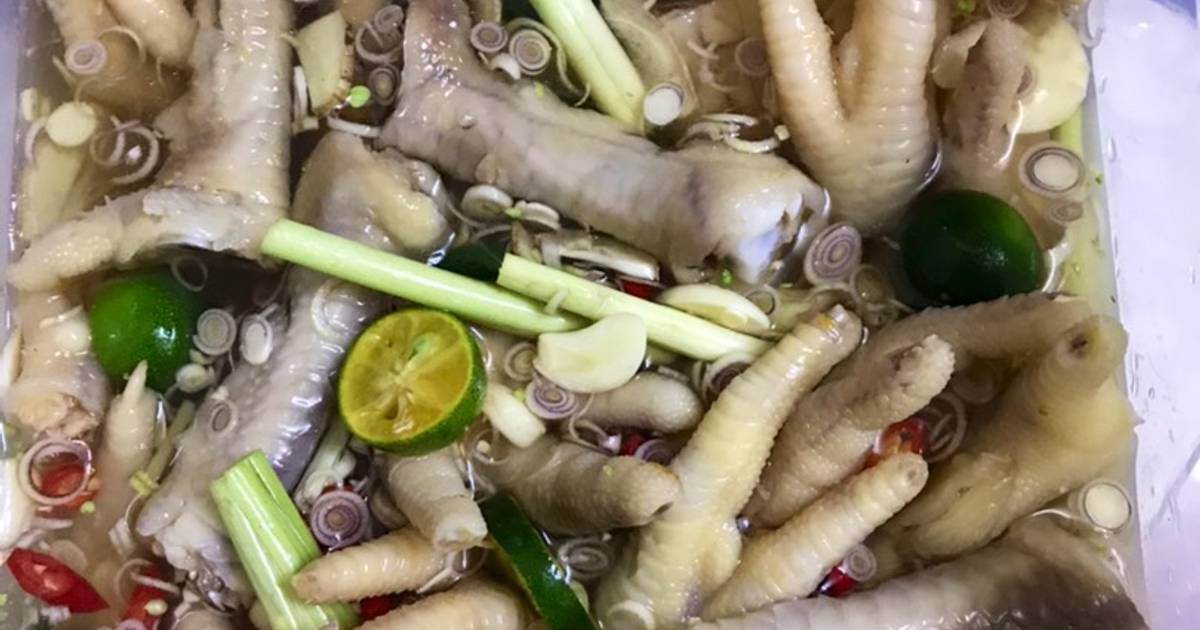 Chân gà ngâm sả tắc