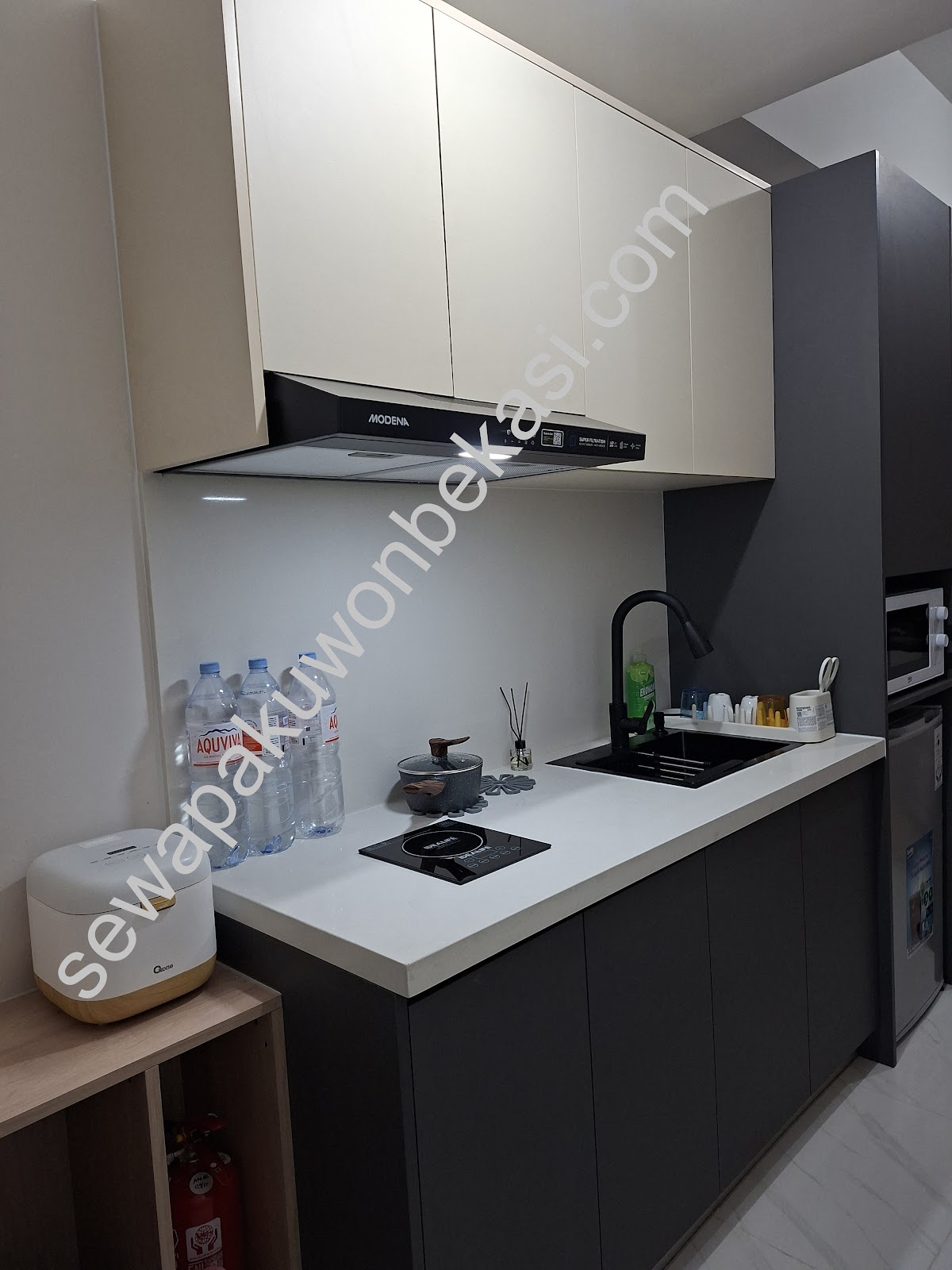 Kitchen Pantry