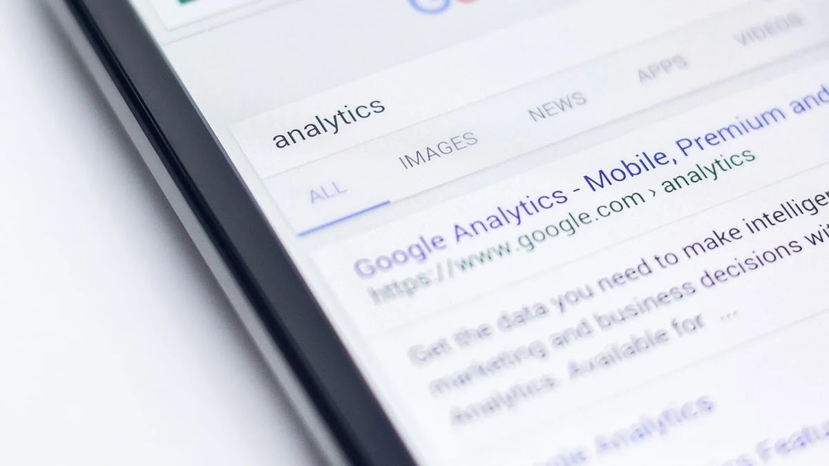 이진 탐색과 선형 탐색 구조 및 성능 비교