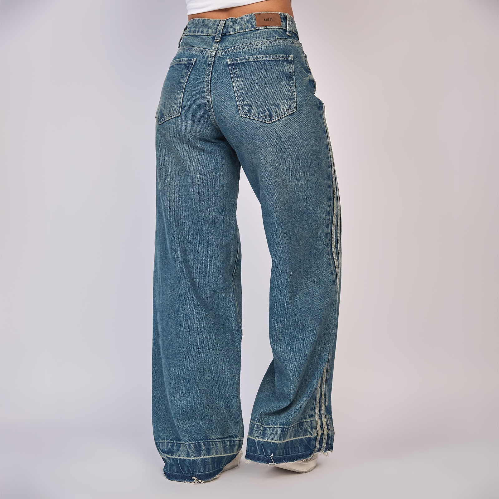 Jean wide leg tiro alto rígido con sesgo lateral en contraste, color Azul medio - Vista 7