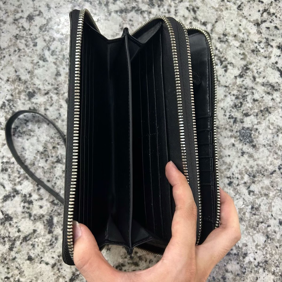 black genuine alligator leather double-zip clutch bag for men with glossy finish and wrist strap - detail 3.2