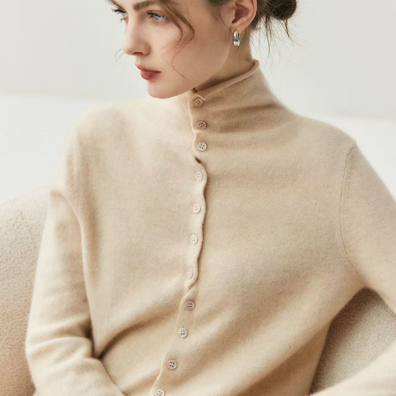 Women's cardigan with turtleneck, reversible