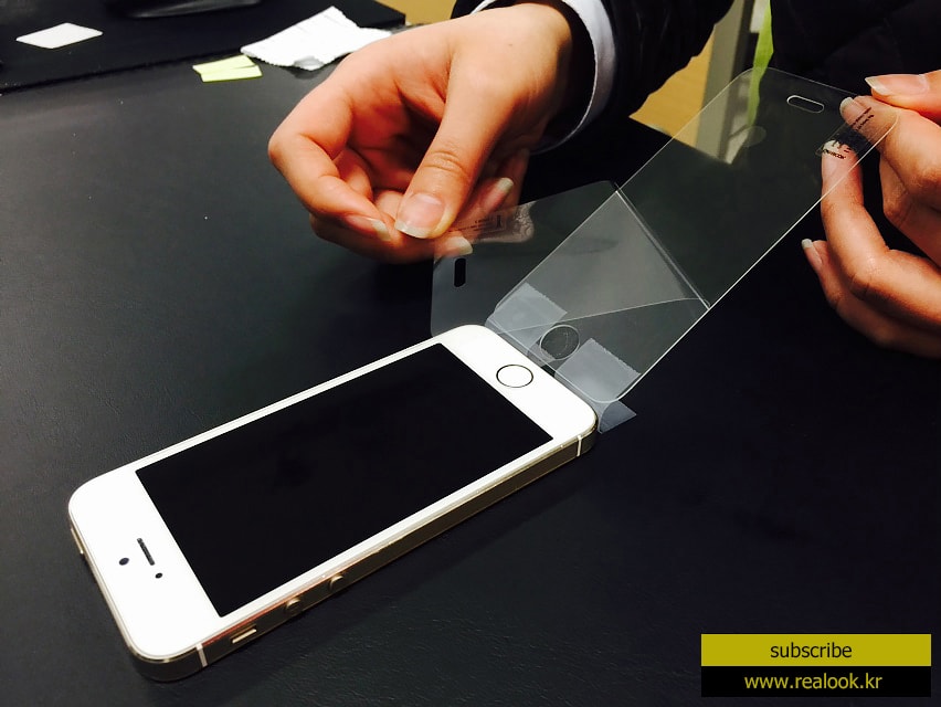 iphone5s realook tempered glass screen protector