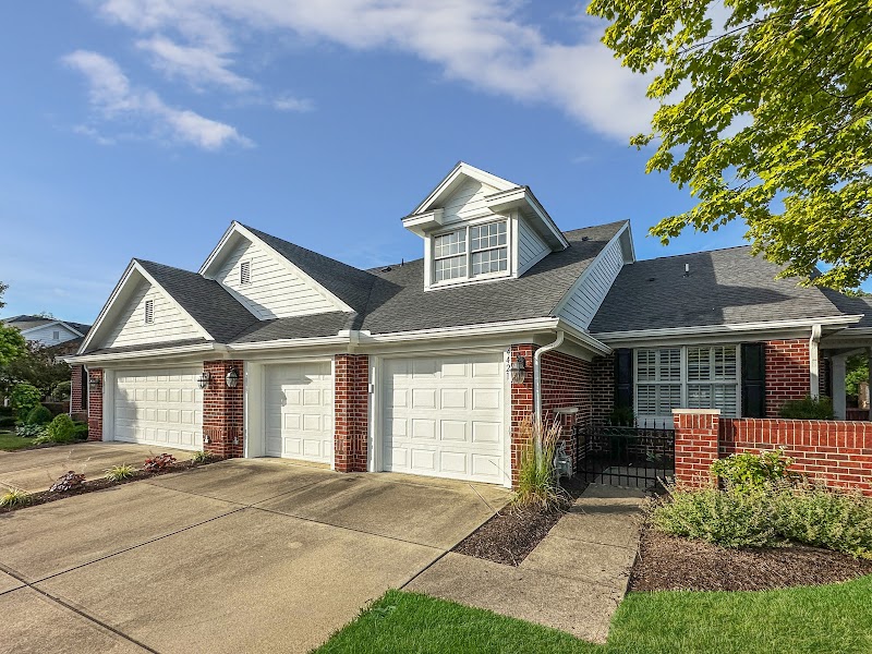 Courtyard Homes, wood repair and repaint detail