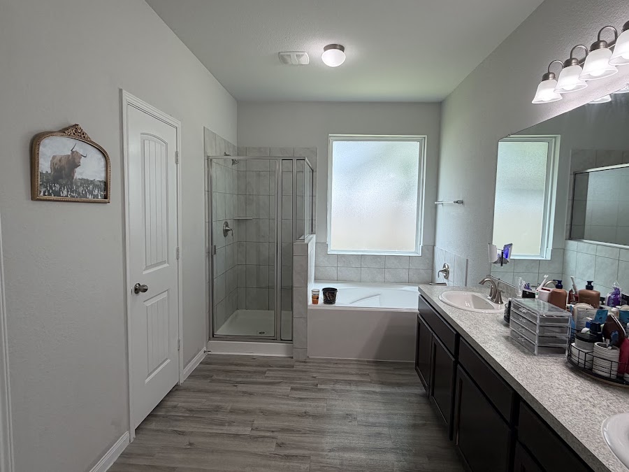 A spotless Splendora home cleaned room by room by Dust Bunnies Be Gone