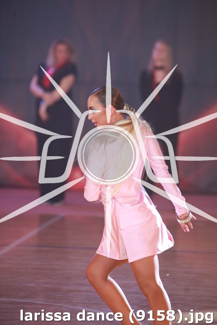 larissa dance (9158).jpg
