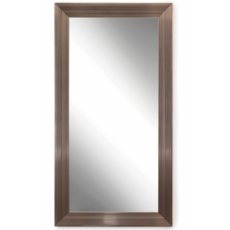 Espejo de piso con marco de poliestireno color cobre