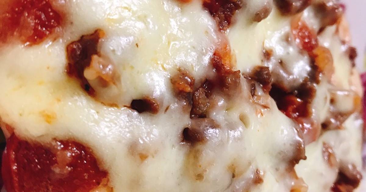 Pizza xúc xích bò bằm (không cần lò nướng)