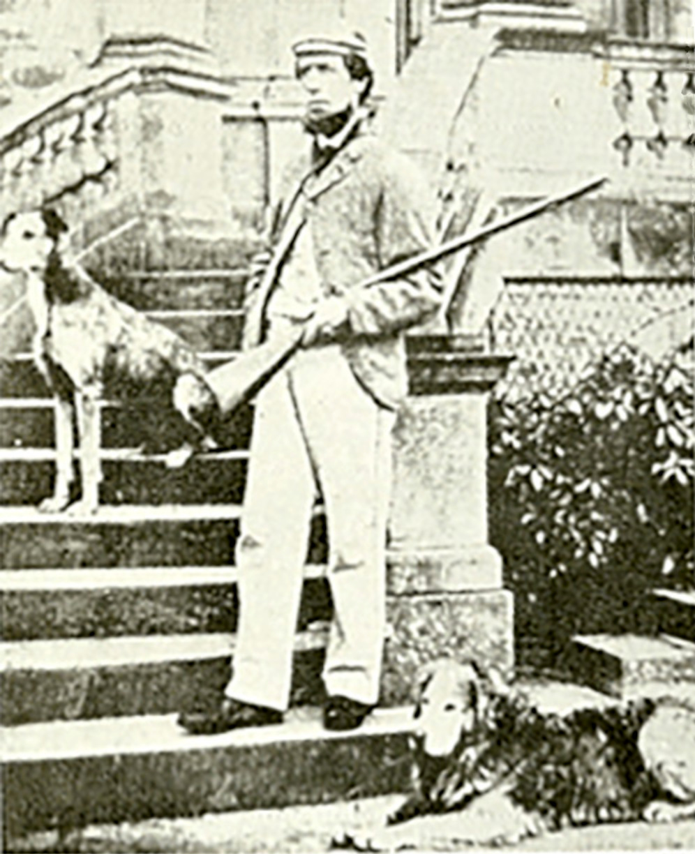 Guisachan_Nous_sitting_with_keeper_Simon_Munro.jpg