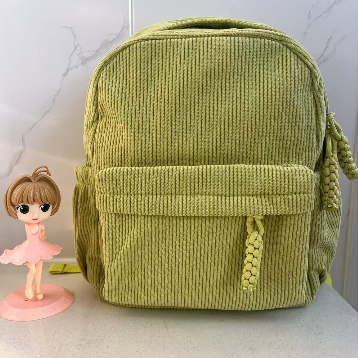 Corduroy backpack, 20 L, wear-resistant