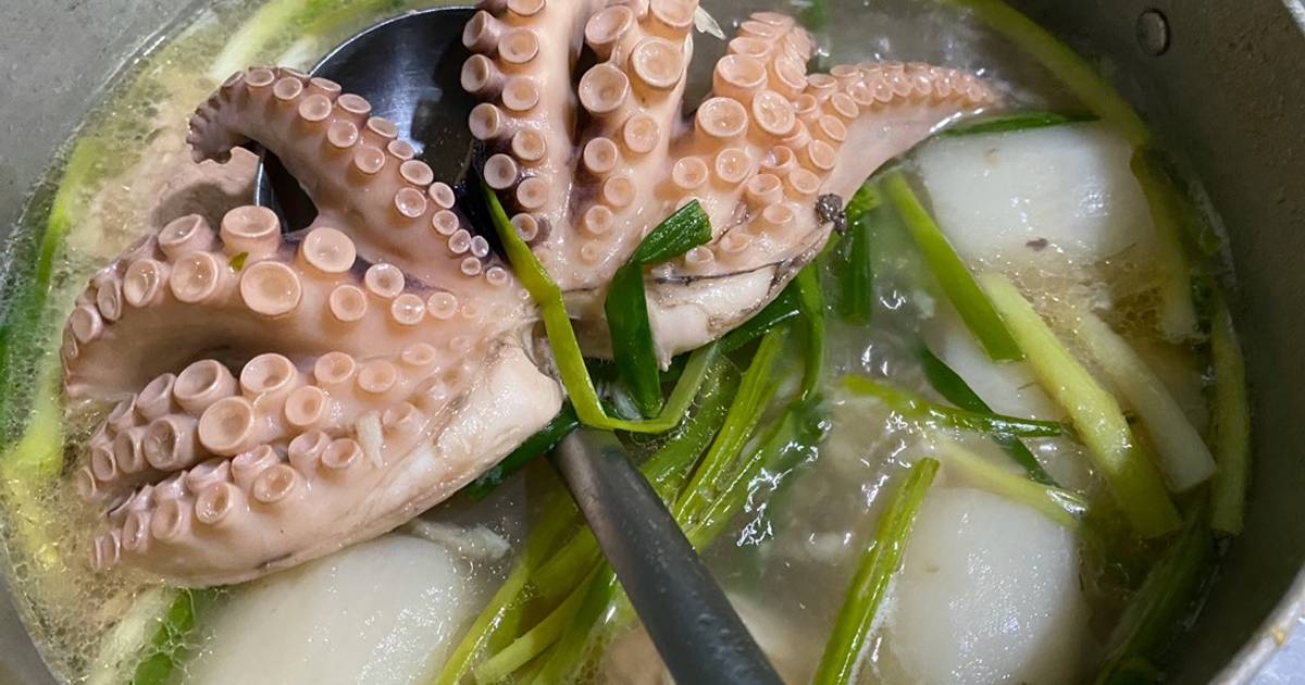 Canh dưa heo hầm mực 🦑