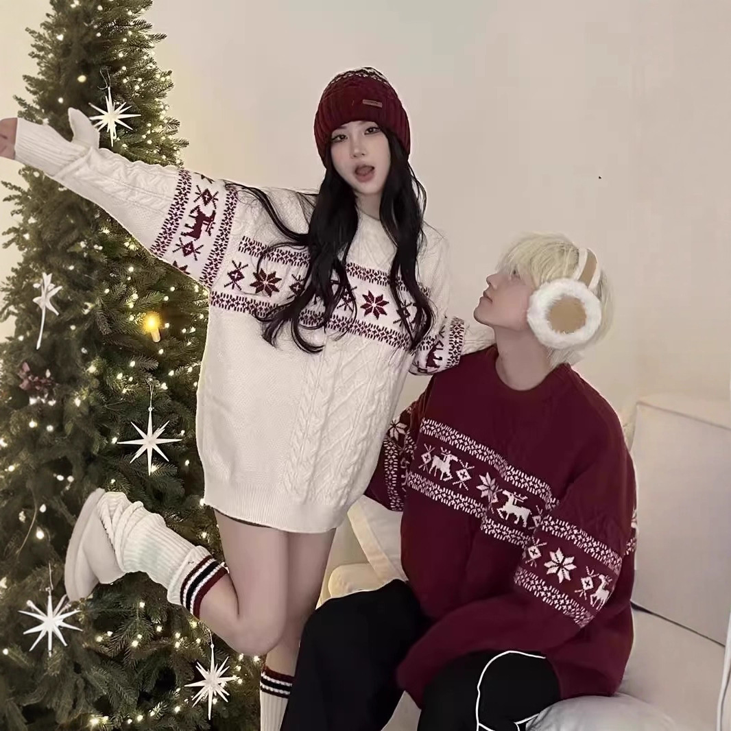 Nordic knitted sweater with reindeer pattern, unisex
