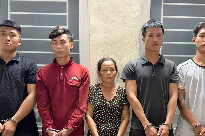 Nghi ngờ ngoại tình, vợ thuê người chém chồng trọng thương - Báo Tri thức &amp; Cuộc sống