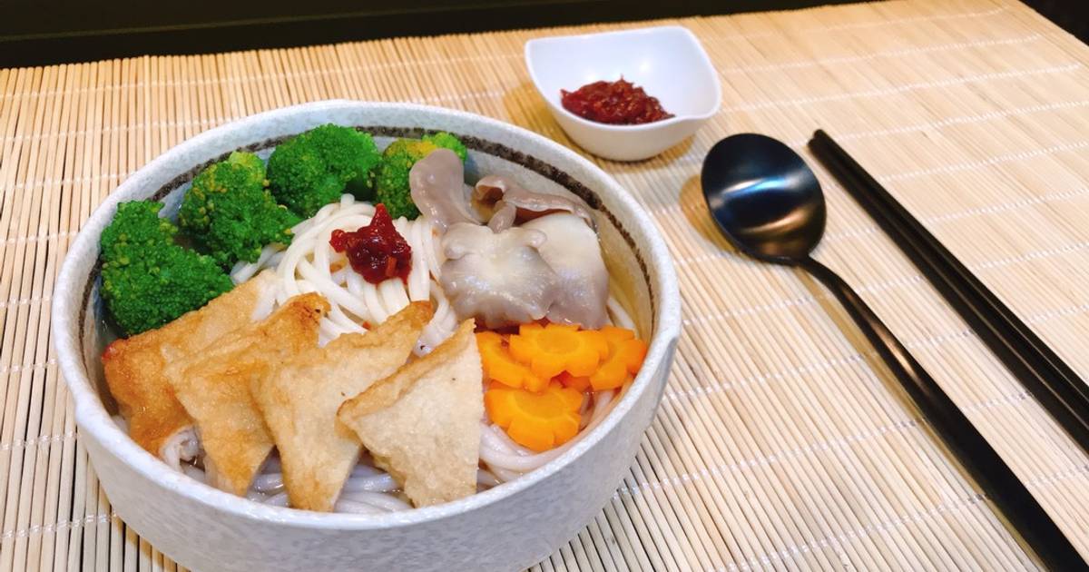 Mỳ Udon nấu tương đậu cay