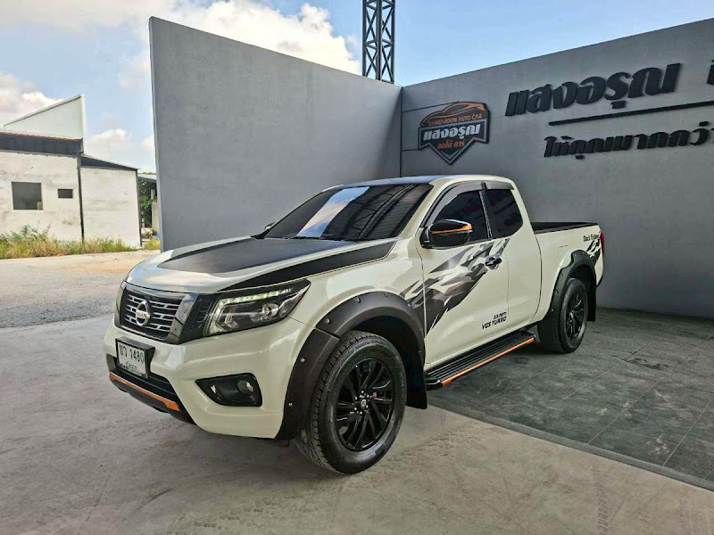 NISSAN NAVARA