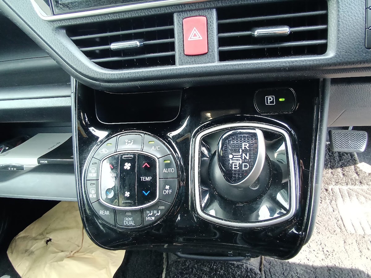 Toyota Noah