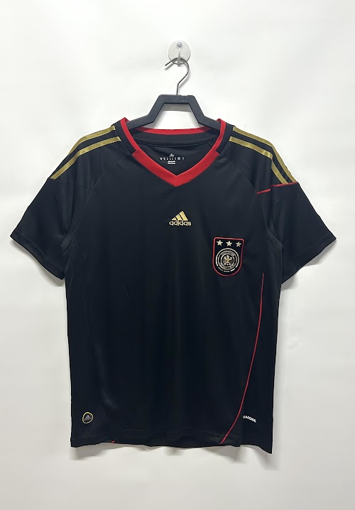 Equipación de visitante de Alemania 2010.jpeg