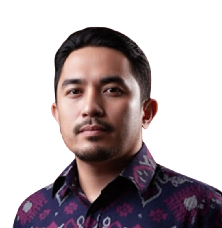 Praktisi Advotax dengan pengalaman di bidang perpajakan dan kepabeanan Indonesia