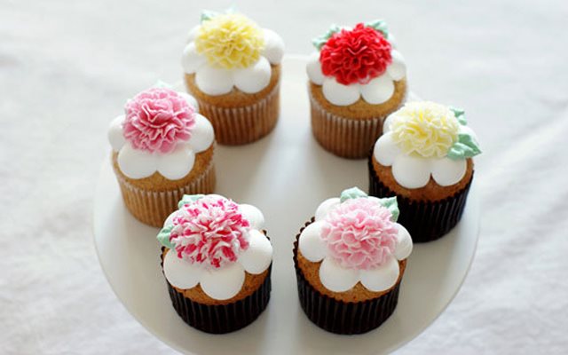 Cupcake Hoa Cẩm Chướng