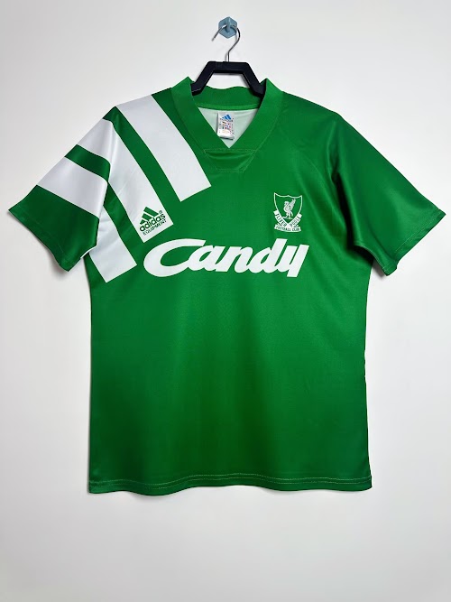 Equipación de visitante del Liverpool 1991-92.jpeg