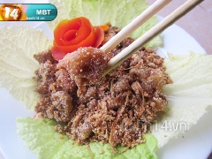 Bày trí ra đĩa và thưởng thức.