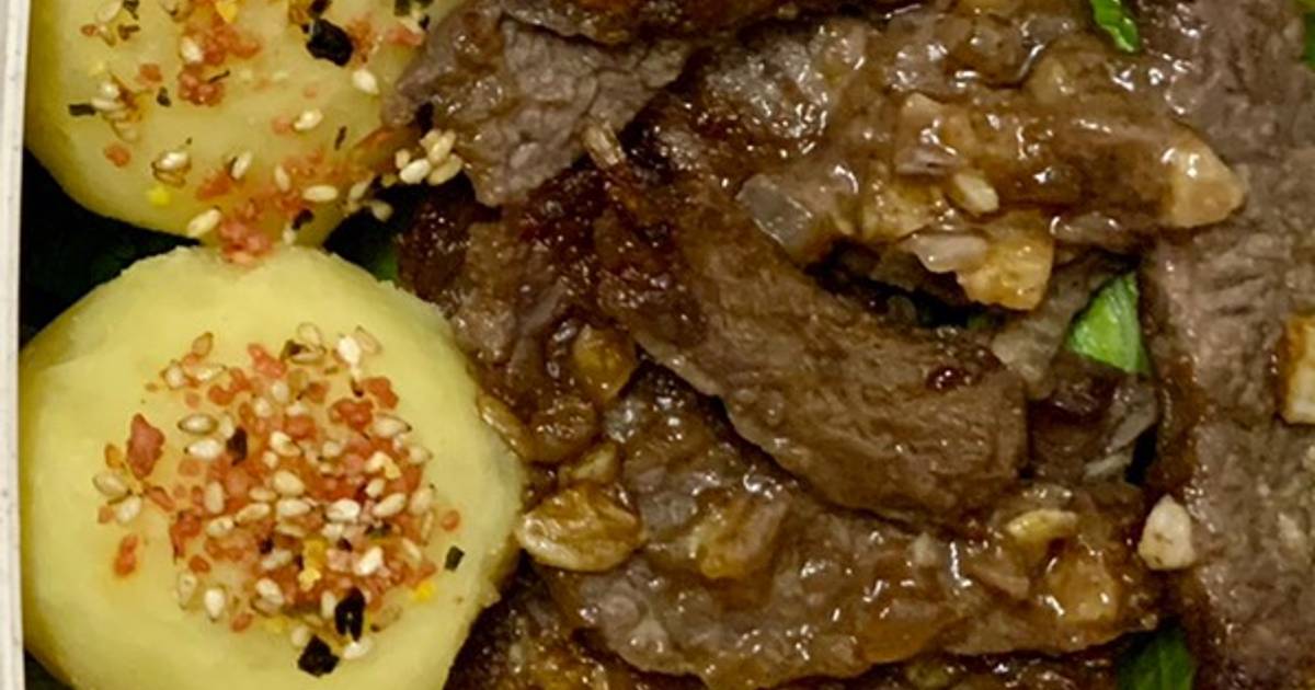 Bò nướng NCKD và khoai tây nghiền