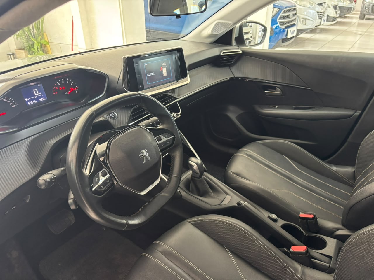Peugeot 208 - Foto 7