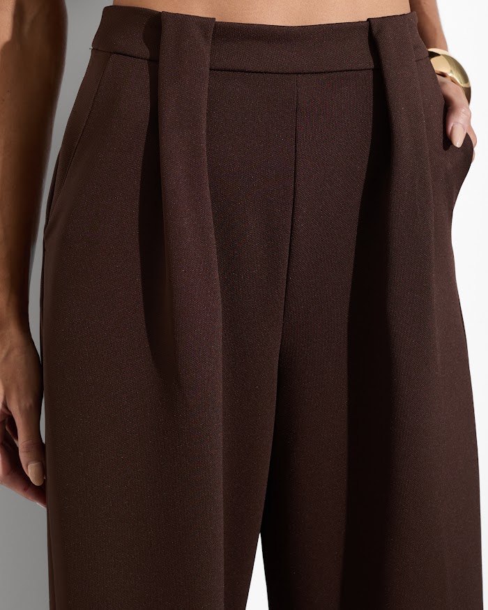Calça Natália — pantalona de cintura alta com lapelas frontais