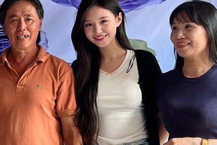 Á hậu Khánh Như về quê sau đăng quang, hình ảnh bố mẹ bán hàng ăn gây chú ý - Chuyên trang Gia Đình &amp; Xã Hội - Báo Sức khỏe &amp; Đời sống