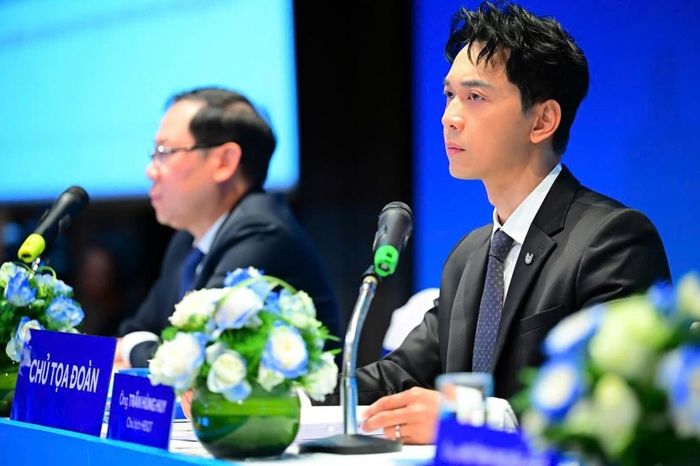 Ông Trần Hùng Huy: 'Đẩy mạnh trích lập dự phòng là quyết sách táo bạo của ACB' - Tạp chí Mekong Asean