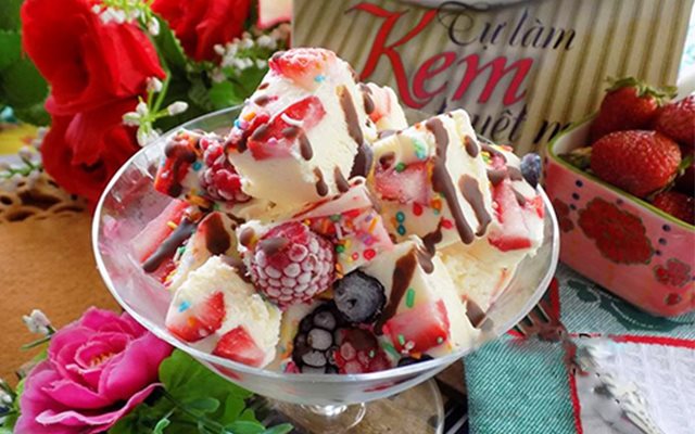 Kem Sữa Chua Trái Cây
