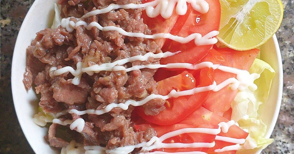 Salad bò tái lăn