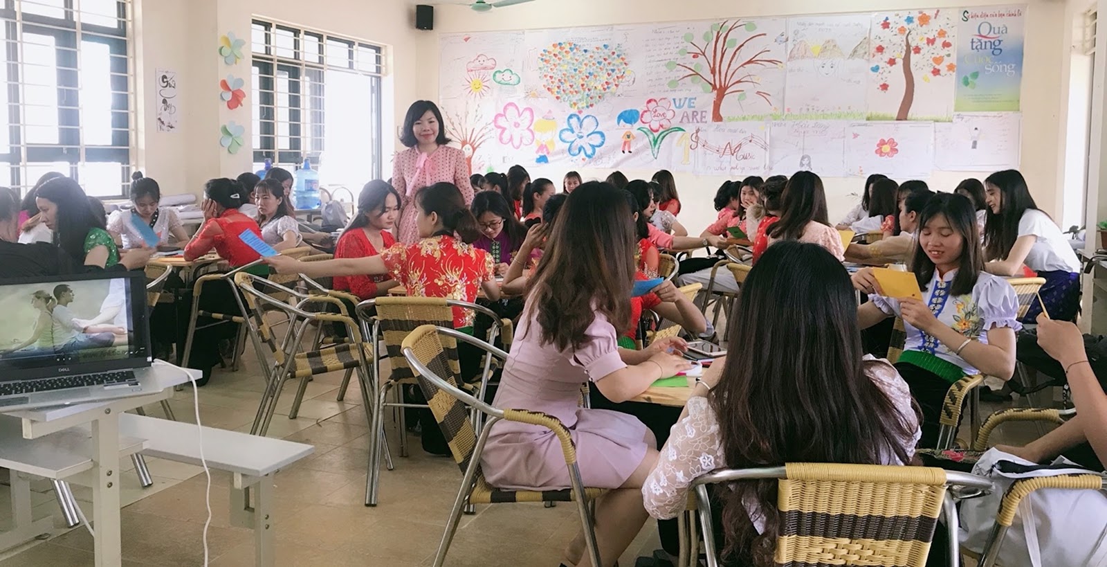 Hai giảng viên Trường Đại học Tây Bắc được Microsoft trao tặng danh hiệu Chuyên gia Giáo dục Sáng tạo Toàn cầu