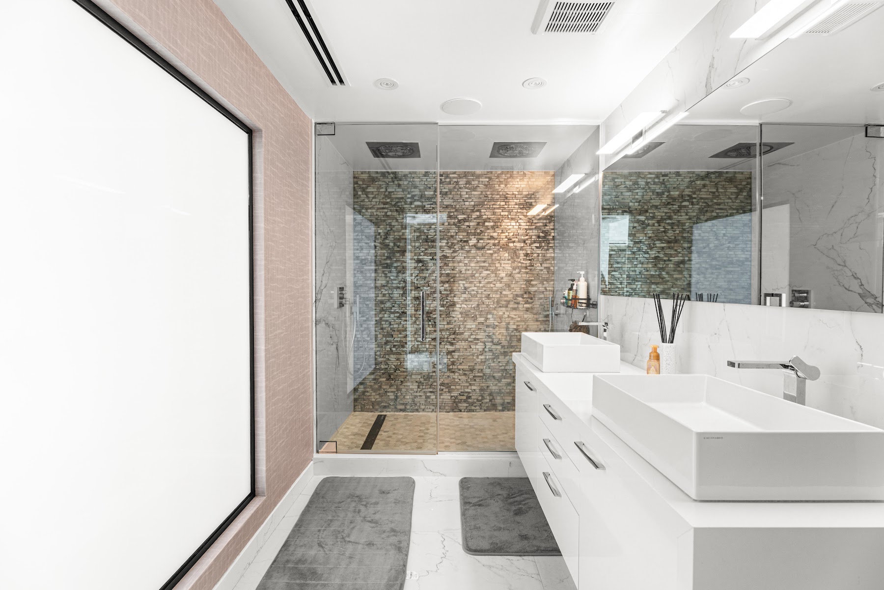 Primary bath
