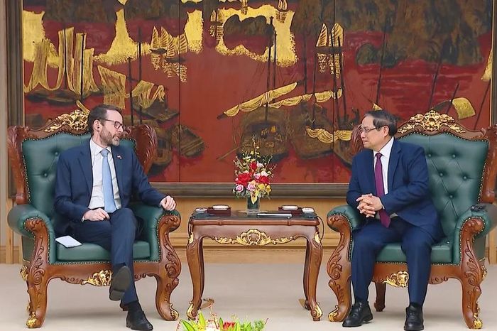Thủ tướng Phạm Minh Chính tiếp Đại sứ Anh tại Việt Nam - Báo Nhân Dân